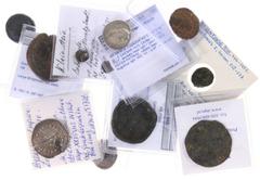 Ancient coins in lots - A small lot with 9 ancient coins including an AR Miliaresion of Leo VI The Wise (flan cut), 2 Byzantine Folles and 1 Pentanummium, a Tetra from Alexandria (Probus), 2 Greek coi