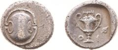 Ancient coinage Illyria and Central Greece - Boeotia - Thebes - AR Hemidrachm (ca. 379-371 BC, 2.57 g) - Boeotian shield / Kantharos, club above, BO-I across fields, all within incuse square (SNG Cop.