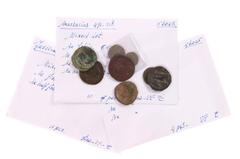 Ancient coins in lots Ancient coins in lots - A small collection of early Byzantine bronze coins: Anastasius (6 x Follis, 2 x half Follis, 1 x Decanummium and 1 x Nummus) and Justinus I (8 x Follis, 3
