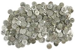 Ancient coins in lots Ancient India - Indo-Scythians - A large and interesting lot with AR/billon drachms: Azilises, c.57-35 BC, King mounted with spear / city deity, (Senior type 56 ); Azes (I&II), c