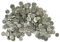 Ancient coins in lots Ancient India - Indo-Scythians - A large and interesting lot with AR/billon drachms: Azilises, c.57-35 BC, King mounted with spear / city deity, (Senior type 56 ); Azes (I&II), c