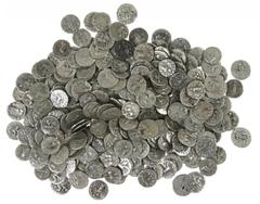 Ancient coins in lots Ancient India - Indo-Scythians - A large and interesting lot with AR/billon drachms: Azilises, c.57-35 BC, King mounted with spear / city deity, (Senior type 56 ); Azes (I&II), c