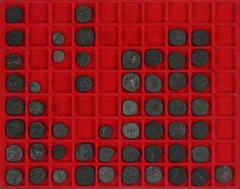 Ancient coins in lots Ancient India - Kushan Empire, Vima Taktho (Soter Megas), ca AD 55-100, AE tetradrachm (12) + ¼ denomiation. Diademed radiate bust r. holding sceptre / King r. on horseback, hold