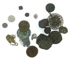Ancient coins in lots Miscellaneous - Mixed lot with mainly ancient coins: 3 x Byzantine Folles and an AE Trachy, a Venetian small AR unit, an Iranian Falus (Urumi, KM153), 2 small AE coins, 2 small R