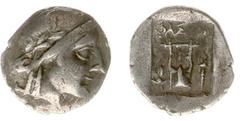 Ancient coinage / Asia Minor and The East Asia Minor - Lycia - Phaselis - AR Drachm (c. 84-77 BC, 1.69 g) - 'Lycian League' - Laureate head of Apollo right, bow and quiver over shoulder / Kithara, Isi