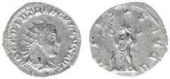 Roman Imperial Coinage Trebonianus Gallus (251-253) - AR Antoninianus (Mediolanum AD 252-3, 3,21 g) - IMP C C VIB TREB GALLVS AVG, radiate, draped and cuirassed bust right / PIETAS AVGG, Pietas, veile