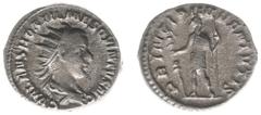 Roman Imperial Coinage Hostilianus (250-251) - AR Antoninianus (Rome AD 251, 3.37 g) - C VALENS HOSTIL MES QVINTVS NC Radiate and draped bust right / PRINCIPI IVVENTVTIS Hostilianus standing left, hol