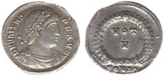 Roman Imperial Coinage Valens (364-378 n.Chr.) - AR Heavy Siliqua (Constantinople AD 2.95 g) - DN VALENS PF AVG Pearl-diademed, draped and cuirassed bust right / VOT V in two lines within wreath (CONS