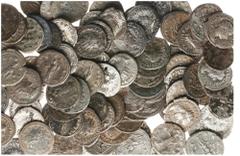 Ancient coins in lots - Roman coinage Ancient coins in lots - Roman coinage - A large collection of Roman Antoniniani, mainly Gordianus III and Philippus I Arabs - in total 90 pieces in several grades