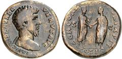 RÖMER RÖMISCHES KAISERREICH. LUCIUS VERUS 161-169. AE-Sesterz (162) 22,14g. Kopf n.r. IMP CAES L AVREL - VERVS AVG /[CONCORD [AVGVST] OR TR P II - COS II - S - C Marc Aurel und Lucius Verus, in Togae,