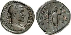 RÖMER RÖMISCHES KAISERREICH. MAXIMINUS I. Thrax 235-238. AE-Sesterz (236) 24,18g. Paludamentbüste m. Lkr. n.r. IMP MAXIMINVS PIVS AVG / P M TR P II COS [II P P] - S - C Kaiser steht mit 3 Signa n.l. R
