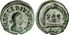 RÖMER RÖMISCHES KAISERREICH. ARCADIUS 383-408. AE-Halbcentenionalis 13mm (393/395) 1,56g, 4. Offiz. Nicomedia. Paludamentbüste m. Perlendiadem n.r. D N ARCADIVS P F AVG / VOT V im Kranz, unten SMND. R