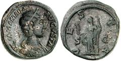 RÖMER RÖMISCHES KAISERREICH. Iulia Mamaea, Mutter des Sev. Alexander 222-235. AE-Sesterz (228) 24,43g. Drapierte Büste mit Diadem n. r. IVLIA MAMAE AVGV STA / VESTA SC Vesta steht n. l., hält Palladiu