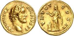 RÖMER RÖMISCHES KAISERREICH. ANTONINUS PIUS Augustus 138-161. Aureus (139) 7,34g. Barhäuptiger Kopf n.r. ANTONINVS AVG PIVS PP / TR POT COS II Pietas steht n.l., vor ihrem girlandengeschmückter Altar.