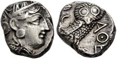 GRIECHISCHE MÜNZEN ATTIKA. ATHEN.   Tetradrachmon, nach 229 v. Chr. Kopf der Athena mit scheibenförmigem Ohrring n. r. Rv. AQE Eule n. r., im Felde l. Olive und Mondsichel. 17,14 g. Svoronos, A. Tf. 3
