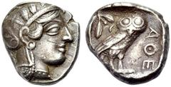 GRIECHISCHE MÜNZEN ATTIKA ATHEN Tetradrachmon um 425 v. Chr. Athenakopf im attischen Helm mit Ranke und drei Ölblättern n.r. Rv. AΘE Eule n.r. stehend, Kopf von vorne, im Felde l. Mondsichel und Olive