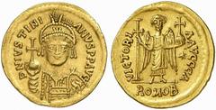 Justinian I. 527-565. Solidus (Gold, 4.45 g 6), Rome, circa 537. D N IVSTINIANVS P P AVG Helmeted and cuirassed bust of Justinian facing, holding cross on globe in his right hand and with shield over 