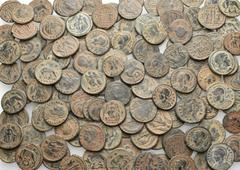 Big Lots ROMAN IMPERIAL. House of Constantine and Later, 4th century. (Bronze). A lovely lot of one hundred and thirty (130!) folles of the "Urbs Roma series" (40) and "Constantinopolis series" (67). 