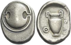 Greek Coins Boeotia, Thebes Stater circa 425-400, AR 24 mm, 12.17 g. Boeotian shield. Rev. Θ – E Amphora; ivy leaf hanging from r. handle. All within circular area. SNG Blackburn 707. BCD Boiotia 391.