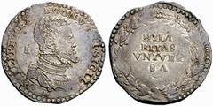 Monete di zecche italiane Napoli d=43 mm Filippo II di Spagna, 1554-1598, secondo periodo 1556-1598. Ducato, AR 29,99 g. PHILIP REX ARAGON VTRI SICIL Busto drappeggiato e corazzato a d.; dietro, IBR e