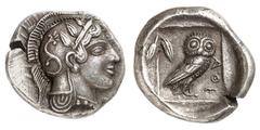 LE MONDE GREC Attique Athènes. Didrachme vers 465 av. J.-C. Tête d'Athéna casquée à droite, portant une boucle d'oreille, le casque décoré de trois feuilles d'olivier et d'une palmette / Chouette debo