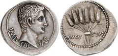 EMPIRE ROMAIN Auguste, 27 av. J.C. - 14 ap. J.-. Cistophore 27-26 av. J.-C., Pergame ou Ephèse. IMP.CAESAR Tête nue d'Auguste à droite / AVGVSTVS Gerbe de blé formée de six épis. 11,86 g. RIC I, 481. 
