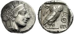 GRIECHISCHE MÜNZEN ATTIKA ATHEN Tetradrachme, 449 - 404. Kopf der Athena im attischen Helm und mit Halskette nach rechts, auf der Kalotte Lotusblüte und drei Lorbeerblätter. Rs: AΘE. Eule in Quadratum