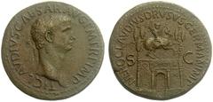 RÖMISCHE MÜNZEN KAISERREICH CLAUDIUS (41 - 54) Sesterz, ca. 41 - 50, Rom. TI CLAVDIVS CAESAR AVG P M TR P IMP, Kopf mit Lorbeerkranz nach rechts. Rs: NERO CLAVDIVS DRVSVS GERMAN IMP, Triumphbogen, auf