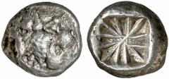 GRIECHISCHE MüNZEN DYNASTEN VON LYKIEN UNBESTIMMTE DYNASTEN No.: 212 Schätzpreis-Estimate: EUR 250,- d=17 mm Stater, ca. 520-500. Löwenkopf rechts. Rs: Durch sternförmig sich kreuzende Linien in zwölf