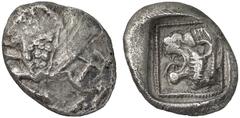 GRIECHISCHE MüNZEN DYNASTEN VON LYKIEN UNBESTIMMTER DYNAST No.: 344 Schätzpreis-Estimate: EUR 900 d=19 mm Stater, um 480. Pegasos nach links. Auf der Hinterbacke T; Rs: Löwenkopf mit heraushängender Z