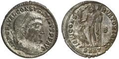 RÖMISCHE KAISERZEIT CONSTANTINUS I, Augustus 307-337 Nummus, Heraclea, 313. IMP C FL VAL CONSTANTINVS P F AVG. Kopf mit Lorbeerkranz rechts. Rv/ IOVI CONS–ERVATORI AVGG/B/SMHT. Jupiter mit Victoria au