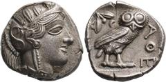 GRIECHISCHE MÜNZEN ATTIKA. Athen. Tetradrachmon, ca. 454-404. Kopf der Athena mit ölzweiggeschmücktem attischen Helm rechts. Rv/ AΘE. Eule n. rechts stehend, den Kopf en face, im Feld links oben Olive