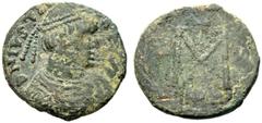 Monete bizantine / The Byzantine Empire Giustiniano I (527-565), Follis, Roma, AE, (g g 7,09, mm mm 27, h 6). D/ DN IVSTINIANVS PP AVG, busto diademato e corazzato a d., Rv. R/ M grande, tra stella e 