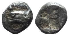 Greek world and ancient Near East Ionia, Phokaia, c. 521-478 BC. AR Tetartemorion (6mm, 0.30g). Griffin's head l. R/ Rough square incuse punch. Cf. Klein 449. Good VF