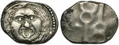 Greek world and ancient Near East Etruria, Populonia, 20-asses, 3rd century BC; AR (g 8,32; mm 23); Head of Metus facing, hair bound with diadem; below, X:X, Rv. Two caducei, head to tail. EC I, 48.60
