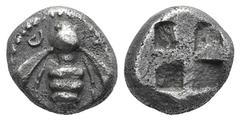 Ionia, Ephesos AR Diobol. Ionia, Ephesos AR Diobol. c. 520-500. Bee with curved wings and coiled tendrils / Four-part incuse square. Karwiese series V; SNG Kayhan 124. 1.03g, 9mm. Toned VF