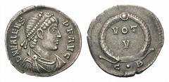 Valens AR Siliqua.Valens AR Siliqua. Constantinople, AD 364-367. Pearl-diademed, draped and cuirassed bust right / VOT V in two lines in laurel wreath; C•B in exergue. RIC 13d.8; RSC 88+b. 1.80g, 18mm