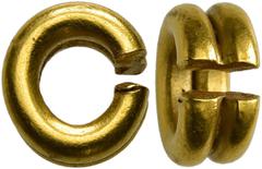 SINCONA BRITISH COLLECTION – PART 5. GREAT BRITAIN. CELTIC COINS. Celtic Pre Coinage Era. Ring Money Gold Double Ring Money First millennium BC. Plain type, double band, 12 x 17 mm. 6.94 g. Van Arsdel