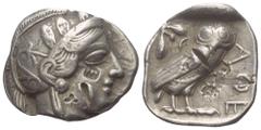 Greek Attika. Athen. Tetradrachme (Silber). Ca. 454 - 404 v. Chr. Vs: Kopf der Athena mit ölzweiggeschmücktem attischem Helm, Ohranhänger und Halskette rechts. Rs: Eule nach rechts stehend, Kopf en fa