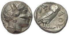Greek Attika. Athen. Tetradrachme (Silber). Ca. 454 - 404 v. Chr. Vs: Kopf der Athena mit ölzweiggeschmücktem attischem Helm, Ohranhänger und Halskette rechts. Rs: Eule nach rechts stehend, Kopf en fa