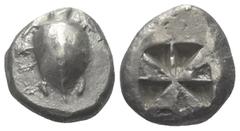 Greek Inseln vor Attika. Aigina. Stater (Silber). Ca. 525 - 475 v. Chr. Vs: Seeschildkröte. Rs: Quadratum incusum. 20 mm. 11,98 g. HGC 6, 428; Slg. Dewing 1655. Sehr schön.