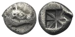 Greek Dynasten von Lykien. Unbestimmte Dynasten. 1/3 Stater (Tetrobol, Silber). Um 500 / 480 v. Chr. Vs: Kopf eines Ebers rechts. Rs: Quadratum incusum mit acht sternförmig angeordneten Linien. 13 mm.