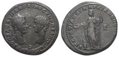 Roman Provincial Moesia Inferior. Markianopolis. Macrinus und Diadumenianus (217 - 218 n. Chr.). Bronze. 217 - 218 n. Chr. Vs: Köpfe des Macrinus mit Lorbeerkranz und des Diadumenianus einander gegenü
