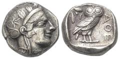 Greek Attika. Athen. Tetradrachme (Silber). Ca. 454 - 404 v. Chr. Vs: Kopf der Athena mit ölzweiggeschmücktem attischem Helm, Ohranhänger und Halskette rechts. Rs: Eule nach rechts stehend, Kopf en fa
