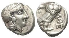 Greek Attika. Athen. Tetradrachme (Silber). Ca. 400 - 353 v. Chr. Vs: Kopf der Athena mit ölzweiggeschmücktem, attischem Helm, Ohranhänger und Halskette rechts. Rs: Eule nach rechts stehend, Kopf en f