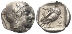 Greek Attika. Athen. Tetradrachme (Silber). Ca. 454 - 404 v. Chr. Vs: Kopf der Athena mit ölzweiggeschmücktem attischem Helm, Ohranhänger und Halskette rechts. Rs: Eule nach rechts stehend, Kopf en fa