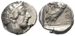 Greek Attika. Athen. Tetradrachme (Silber). Ca. 400 - 353 v. Chr. Vs: Kopf der Athena mit ölzweiggeschmücktem attischem Helm, Ohranhänger und Halskette rechts. Rs: Eule nach rechts stehend, Kopf en fa