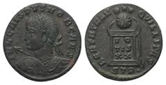 Roman Imperial Coinage Crispus (Caesar 317 - 326 n. Chr.). Follis (Bronze). 321 n. Chr. Trier. IVL CRISPVS NOB CAES. Büste mit Lorbeerkranz, Panzer, Lanze und Schild links. Rs: BEATA TRANQVILLITAS / S