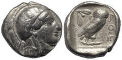 Greek Attika. Athen. Tetradrachme (Silber). Ca. 454 - 404 v. Chr. Vs: Kopf der Athena mit ölzweiggeschmücktem attischem Helm, Ohranhänger und Halskette rechts. Rs: Eule nach rechts stehend, Kopf en fa