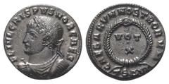 Roman Imperial Coinage Crispus (Caesar 317 - 326 n. Chr.). Follis (Bronze). 324 n. Chr. Thessalonica. Vs: FL IVL CRISPVS NOB CAES. Büste mit Lorbeerkranz und Panzer links. Rs: CAESARVM NOSTRORVM / TS 